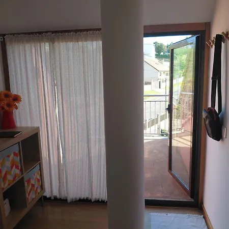 Atico En Ria De Arousa 公寓 *